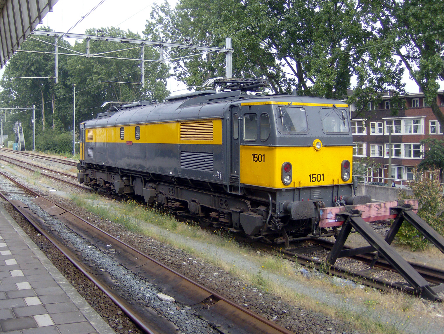 In verband met Spoorslag '70 was op korte termijn uitbreiding van het materieel nodig. In Engeland kocht NS een aantal tweedehands locomotieven. Loc 1501 is hiervan bewaard gebleven. Rotterdam, 5 juni 2007, foto Nico Spilt.